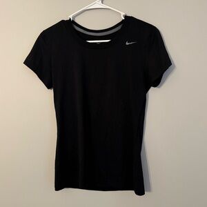 Nike Women's Black Short Sleeve Tee (A2-21)‎